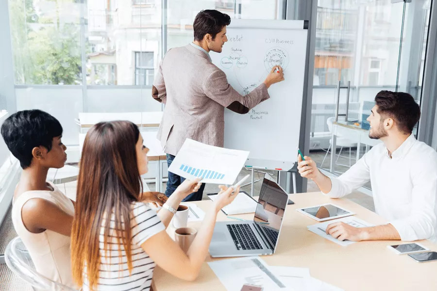 Kurs kinesiotapingu estetycznego Kraków – eksperckie trening przeznaczony dla kosmetologów i terapeutów, przygotowujący przemyślane, precyzyjne i holistycznej praktyki z dogłębnymi warstwami owalu twarzy